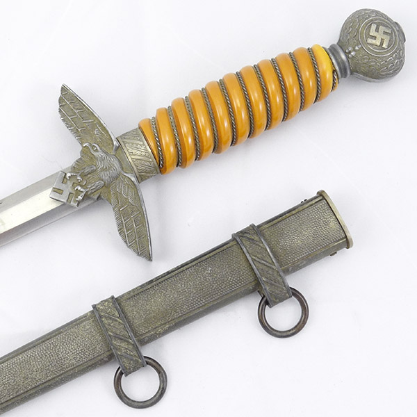 Unmarked Luftwaffe Dagger with Orange Grip