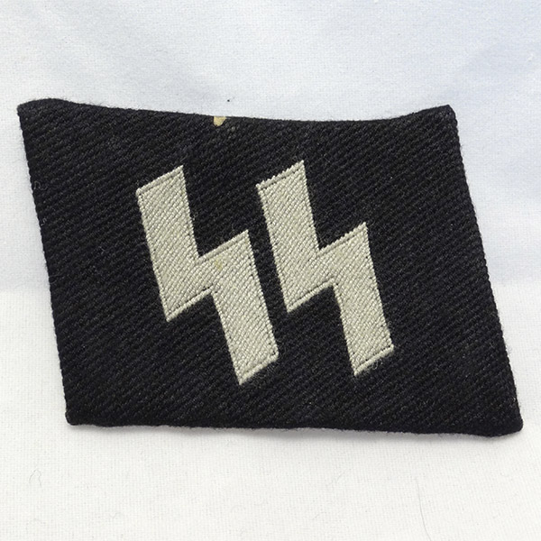 Waffen SS Bevo EM/NCO Runic Collar Tab