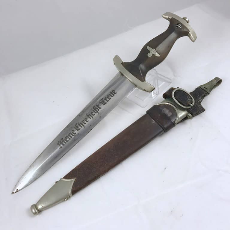 SS Daggers — SS Dagger Buyer & Seller — IBuyWorldWar2.com