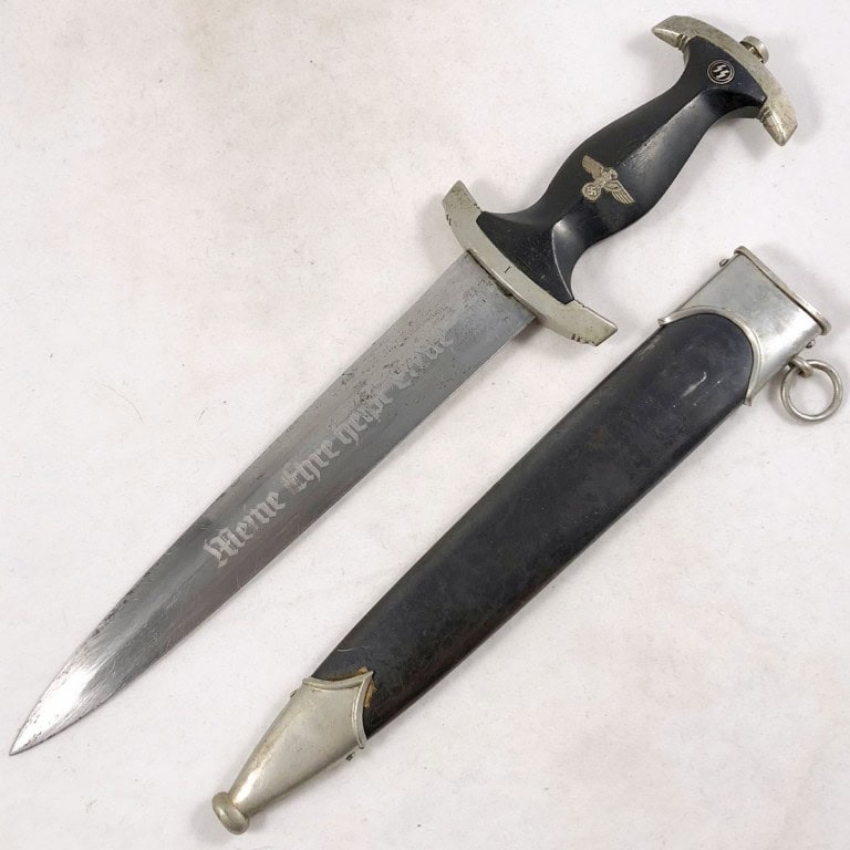 SS Daggers — SS Dagger Buyer & Seller — iBuyWorldWar2.com