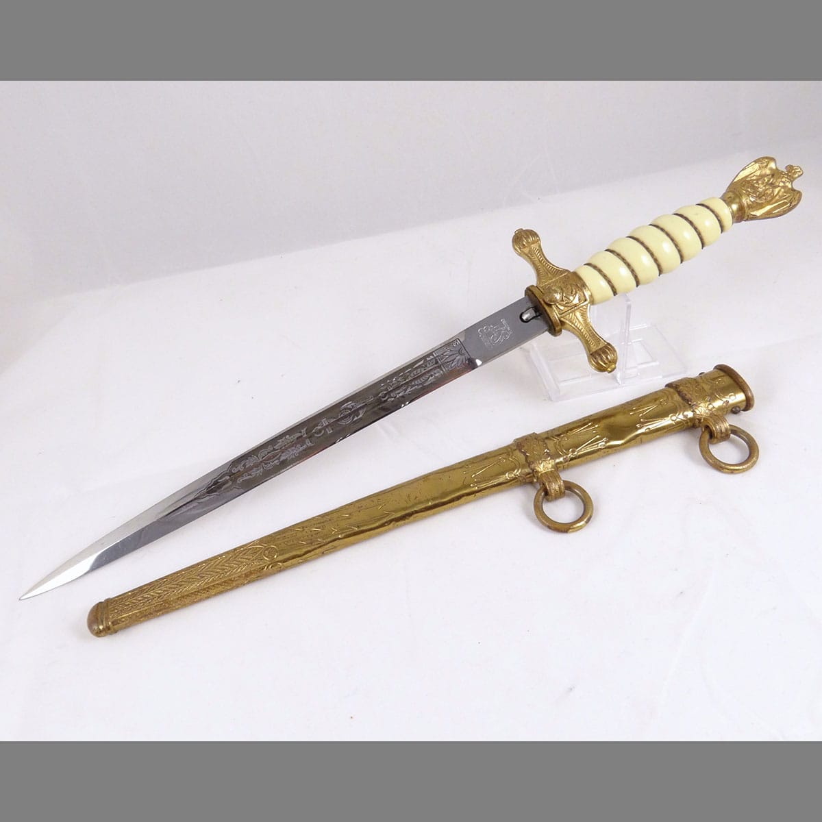 Kriegsmarine (Navy) Dagger by Carl Eickhorn